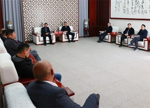 20251124909169.jpg 640.jpg